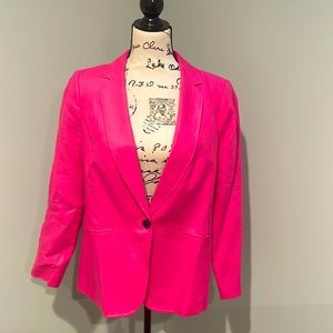 Talbots, women’s single button linen blazer. Never worn-still has tags!
